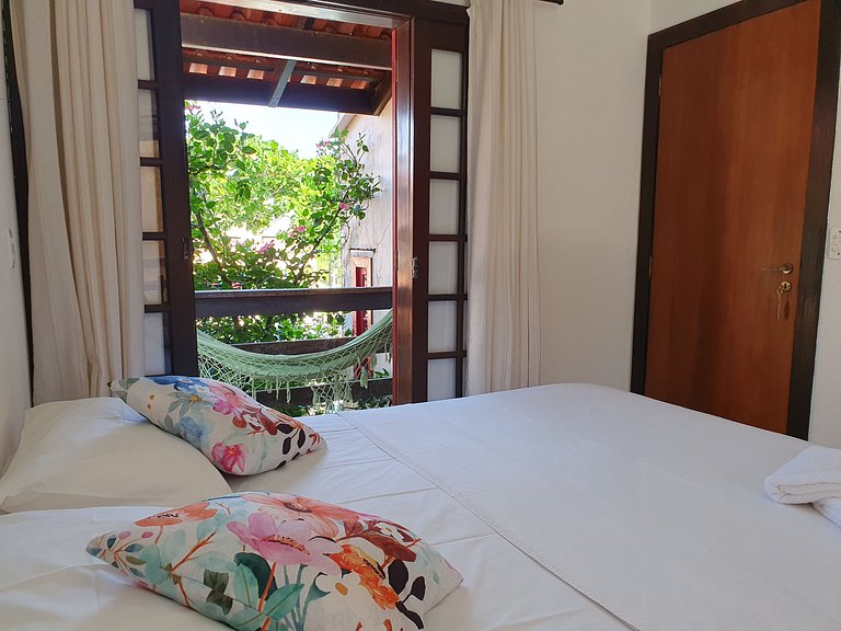 Large suite, with breakfast in Pousada with pool, 200m from