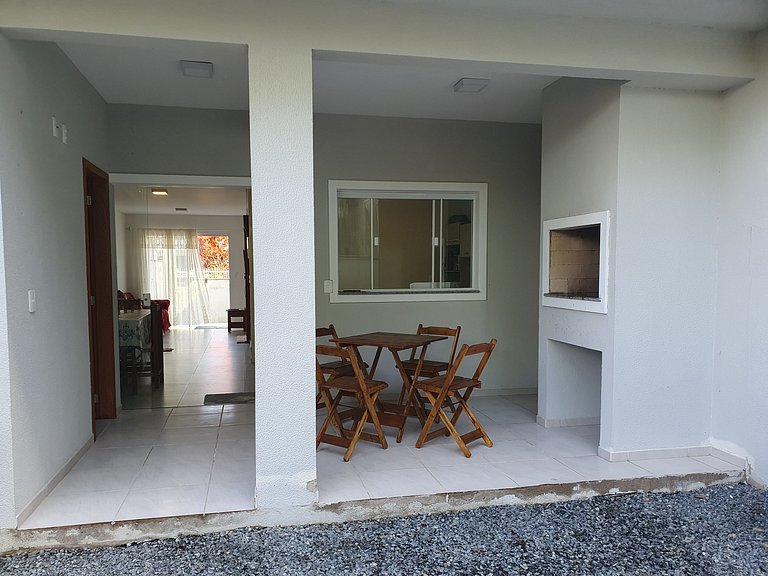 Casa Nova Enseada · Praia da Enseada