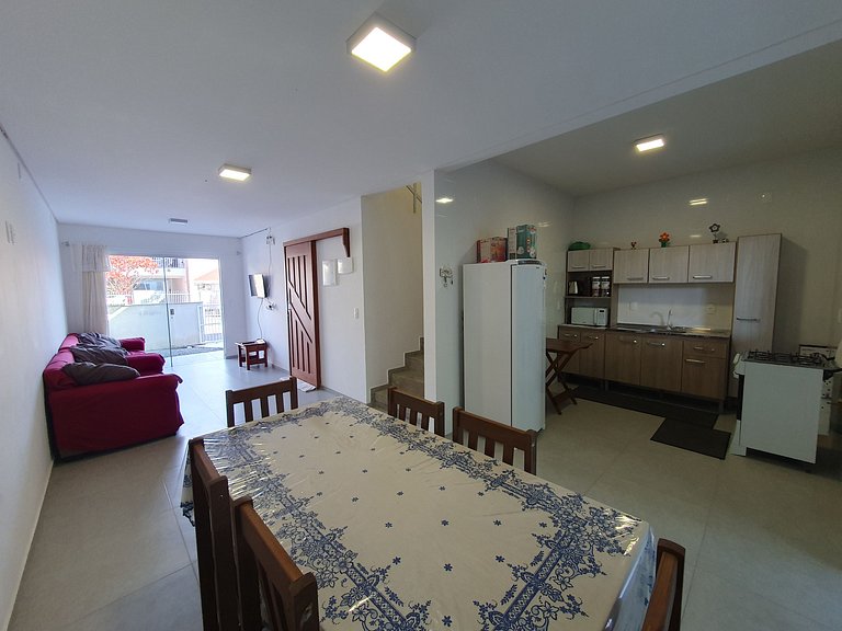Casa Nova Enseada · Praia da Enseada