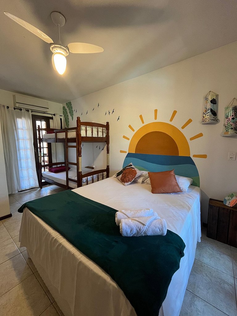 Large suite, with breakfast in Pousada with pool, 200m from