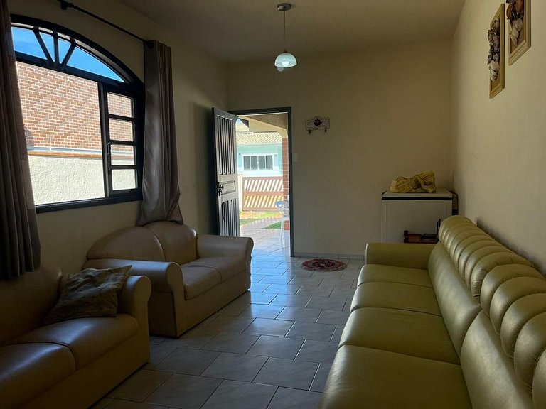 Casa com piscina na Praia Grande · SFS